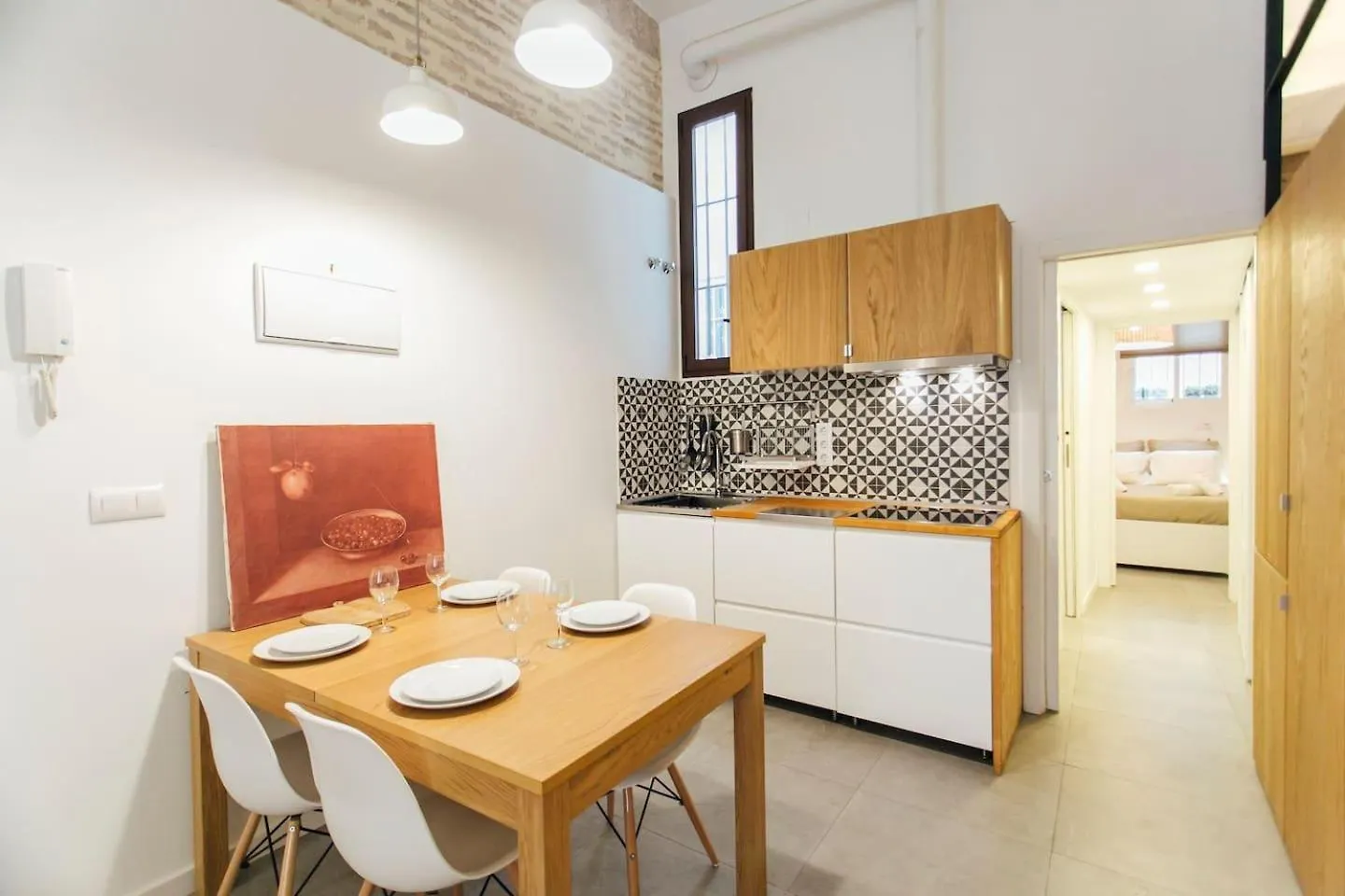 Apartment Amplio Apartamento De Diseno Precioso De Estilo Sevillano En Pleno Centro Spain